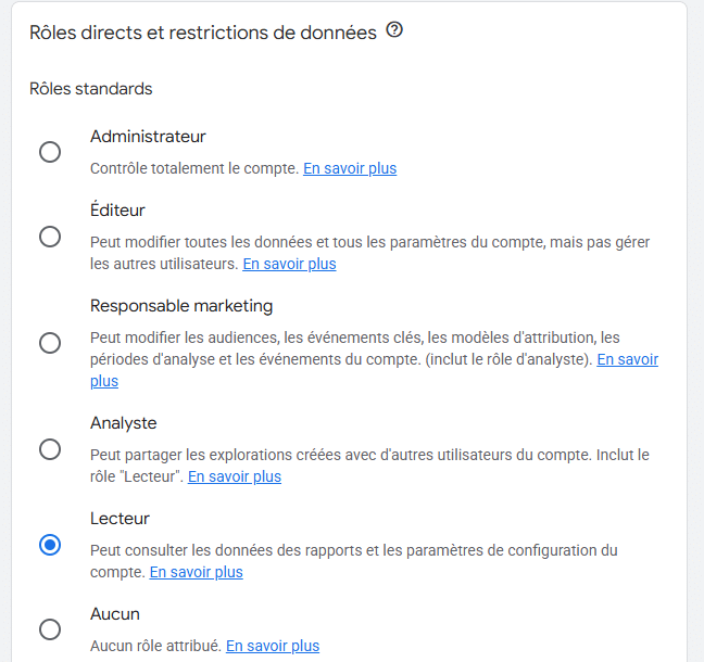 Choix du rôle Lecteur dans les rôles standards de Google Analytics